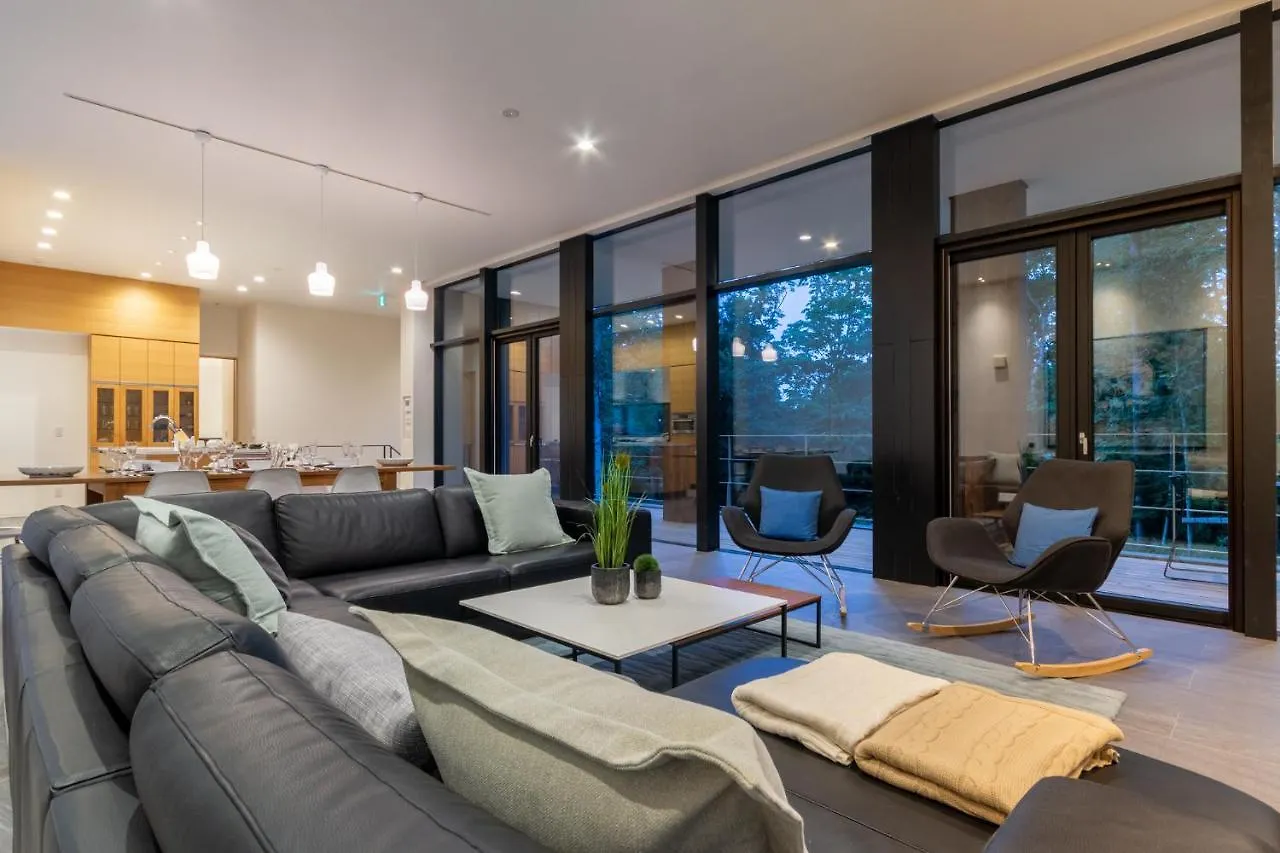Villa Yanagi House By H2 Life Kutchan